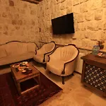 Katapa Stone House 2*
