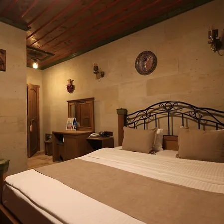 Katapa Stone House فندق