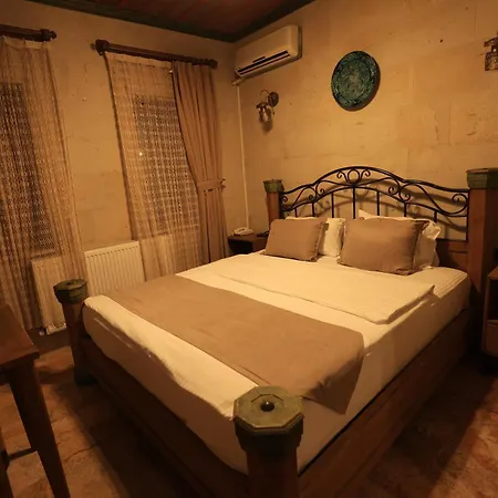 Katapa Stone House فندق