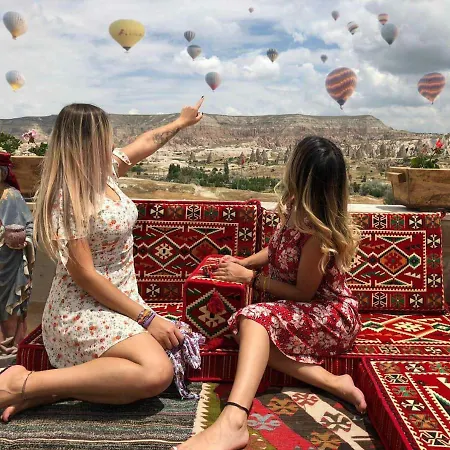 Katapa Stone House فندق